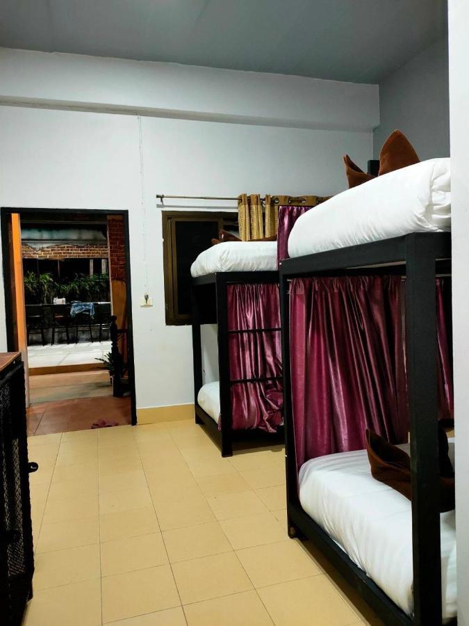 Save Hostel Ko Tao Habitación foto